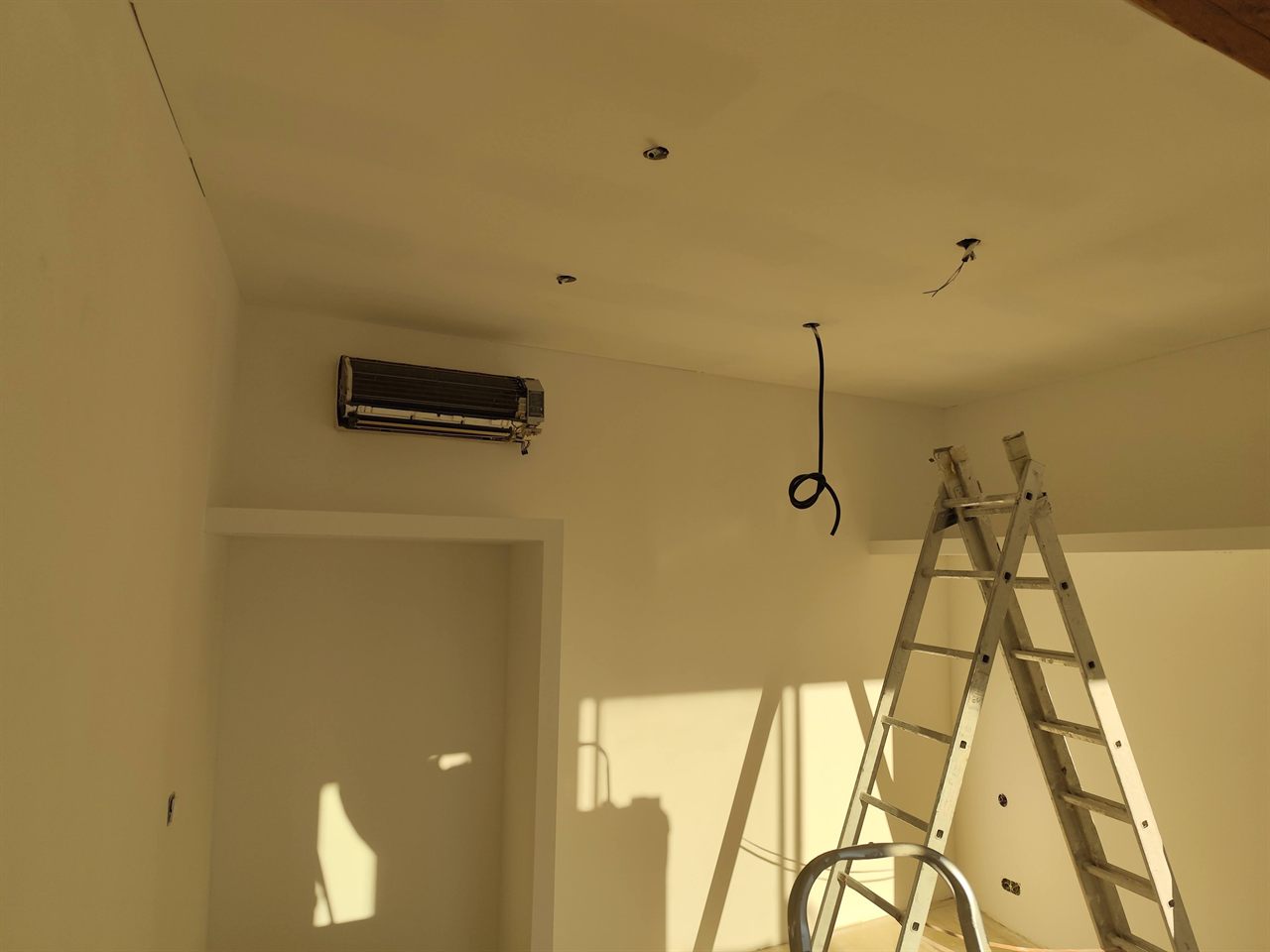 Chantier de rénovation placo et éclairage à Pérols — photo 1 sur 11