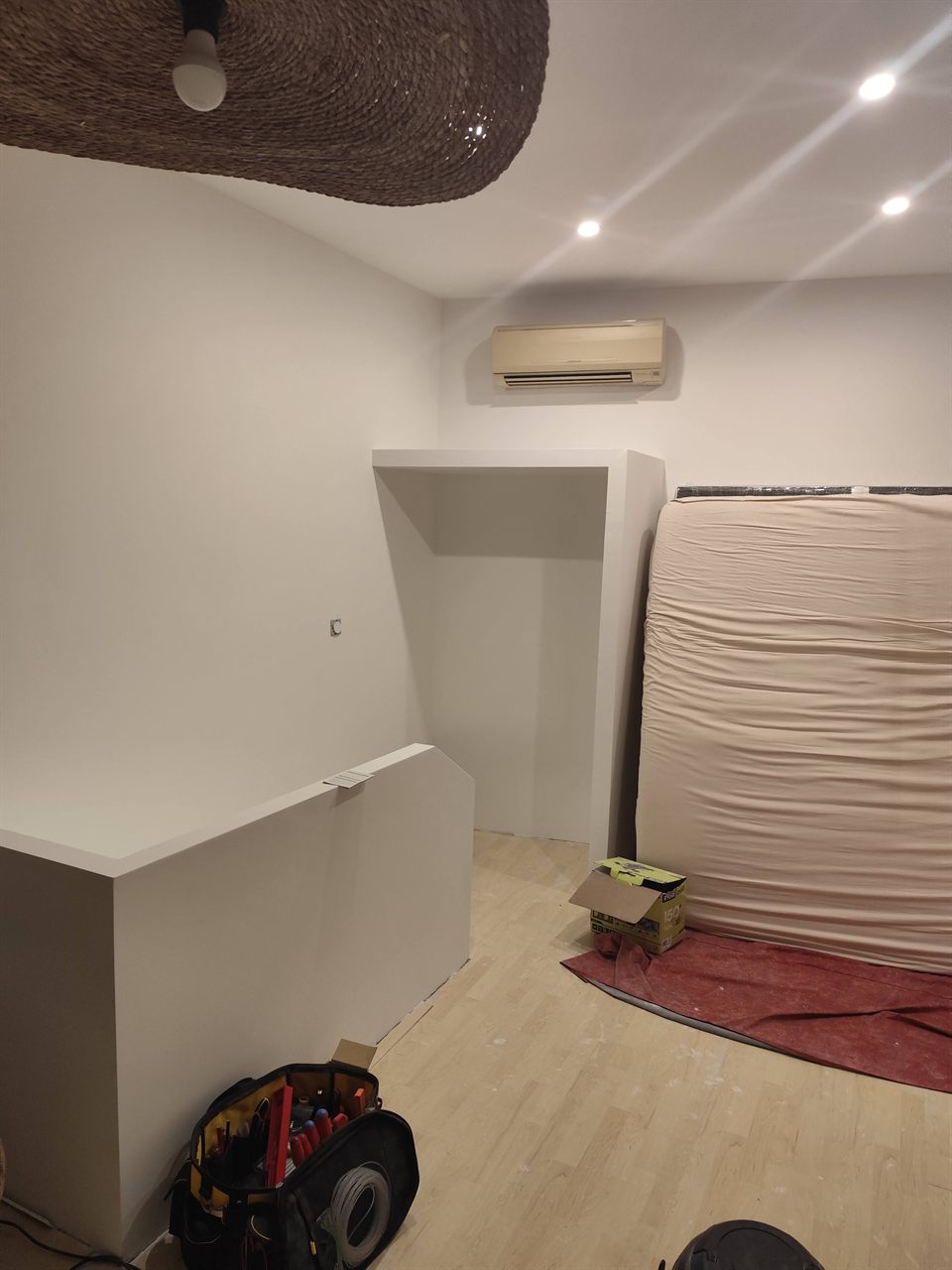 Chantier de rénovation placo et éclairage à Pérols — photo 7 sur 11