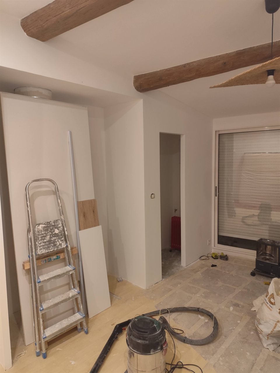 Chantier de rénovation placo et éclairage à Pérols — photo 9 sur 11